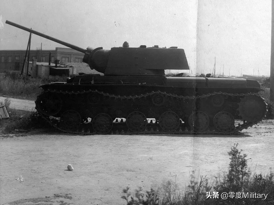 战争初期的红色重拳装甲部队的噩梦深度解析：KV-1重型坦克
