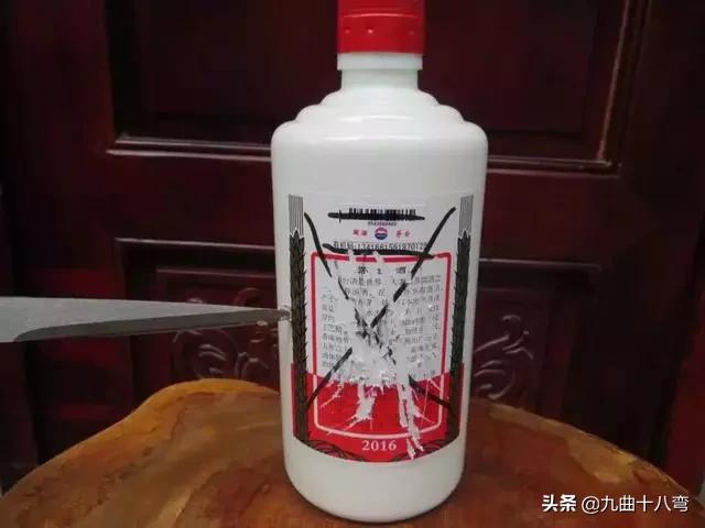 春节购酒注意事项：无孔不入，茅台造假术，你见过吗