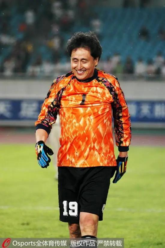 张路谈让孩子踢球的目的,张路谈青少年足球