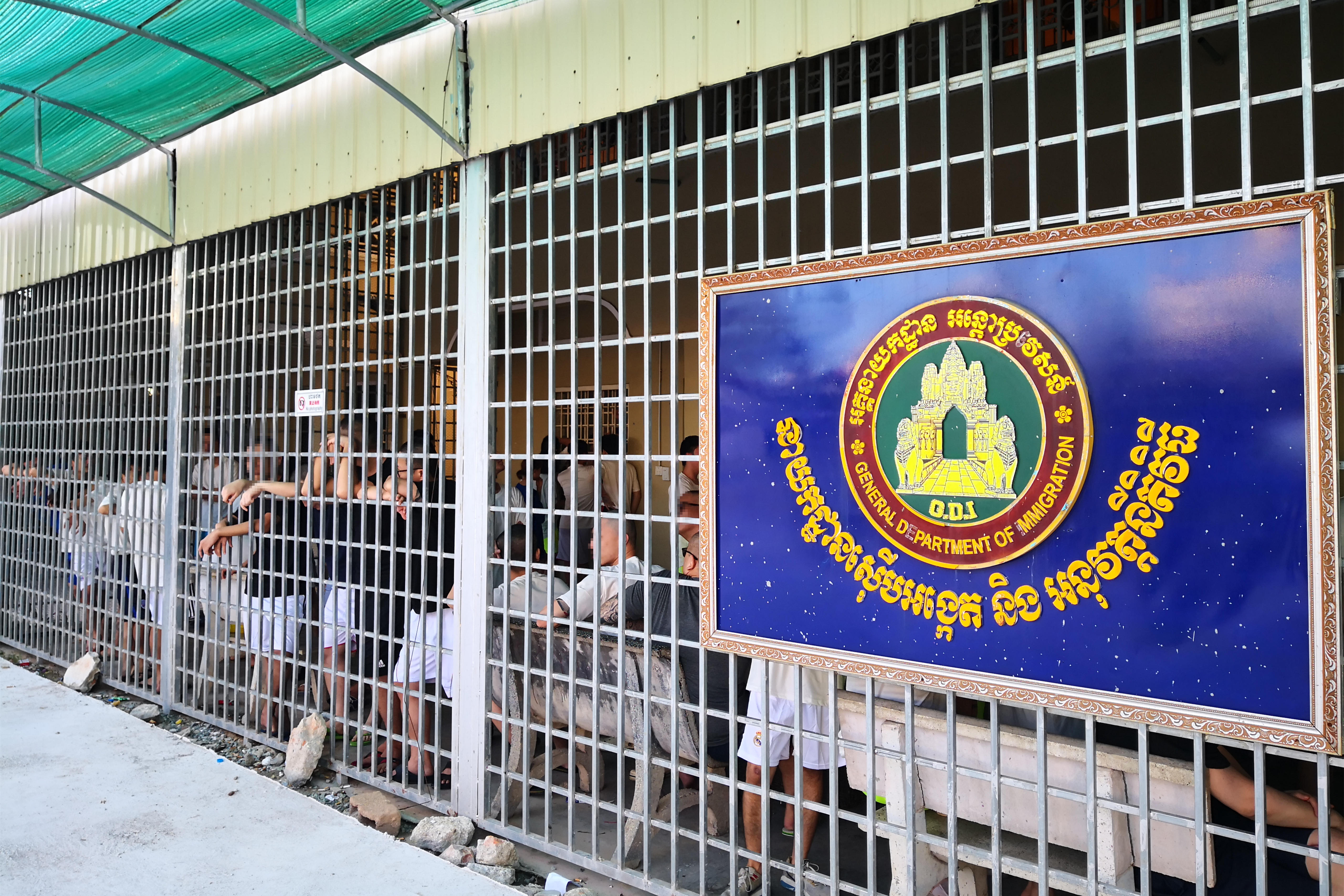 那些藏身海外的“杀猪盘”诈骗团伙:有人力资源公司专门招募员工,*子骗**每天至少骗6人