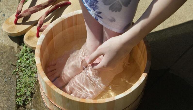 3个小妙招永久去除脚臭,一招解决脚臭的最简单方法