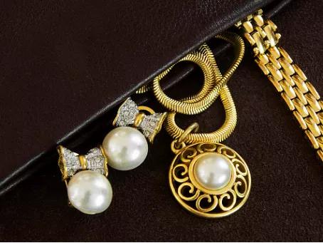 金压惊银辟邪是什么意思,中医安神助睡的首饰