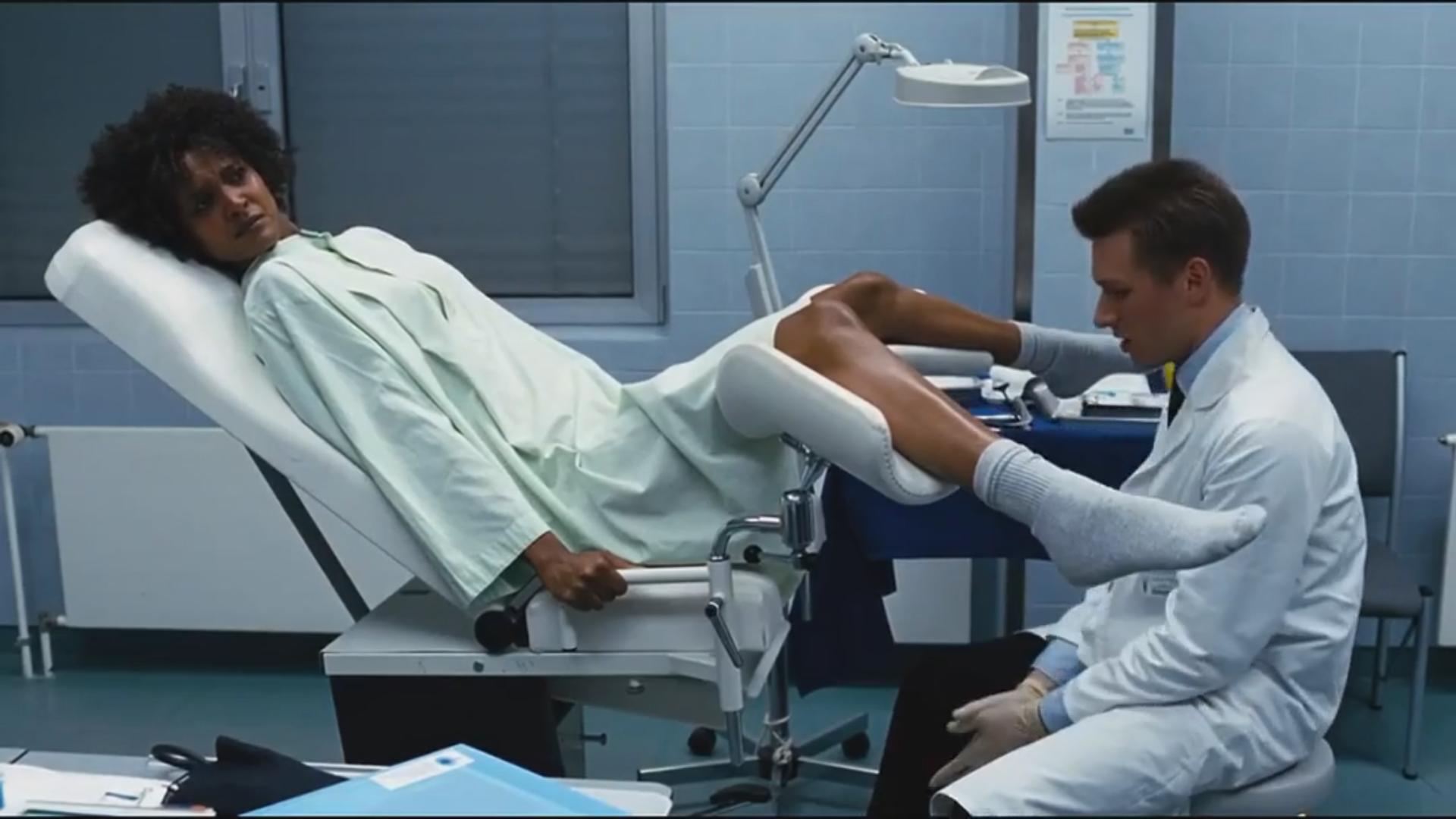 沙漠之花脱下黑袍,沙漠之花带来的改变