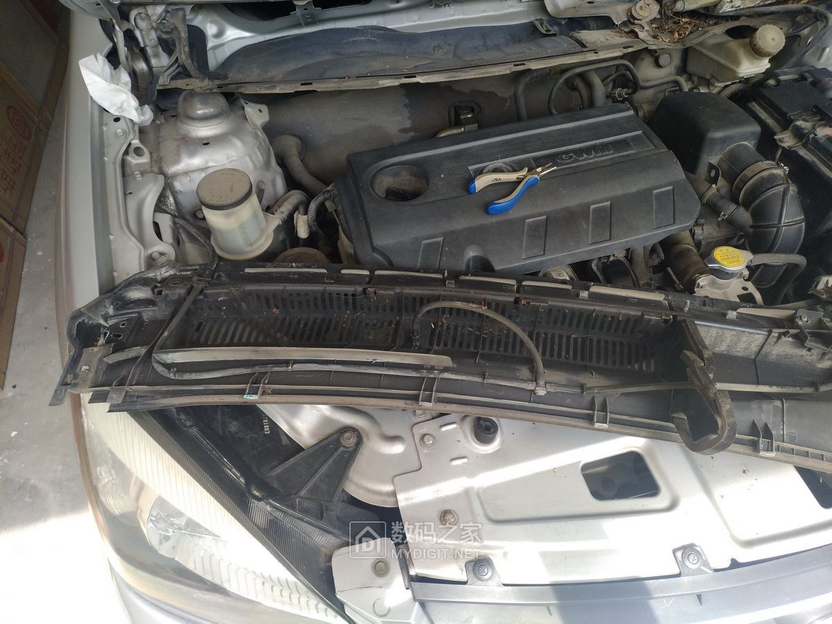 最老款长城c30怎么换雨刷,长城c30雨刷器喷嘴拆卸视频