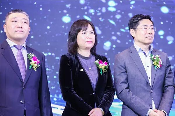 赋能远航专注创新丨百适通汽车荣获2020年度润滑油知名品牌