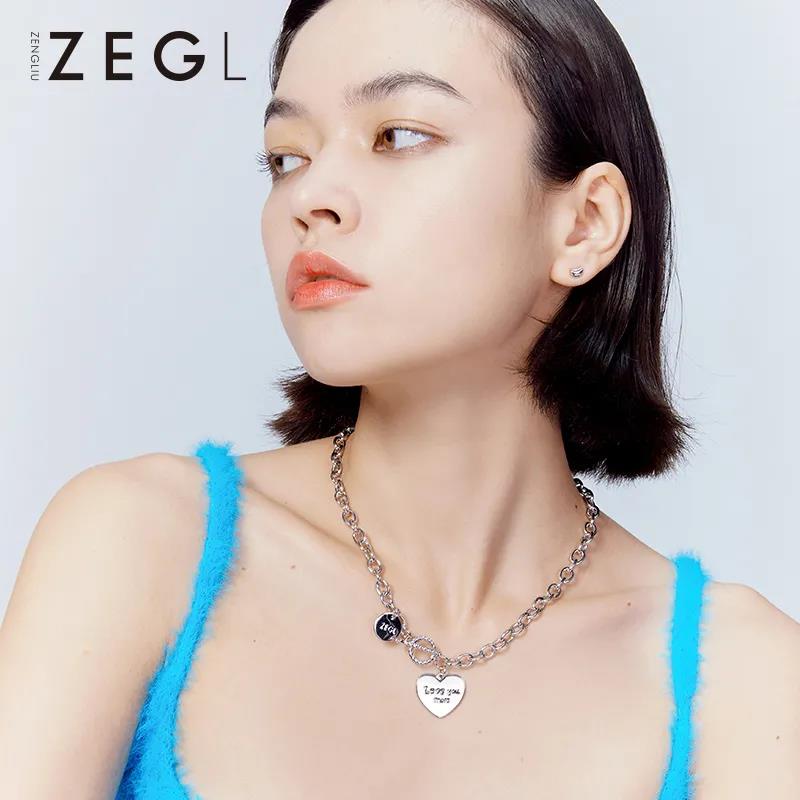 适合送女朋友化妆套装的礼物,送女友最走心的礼物围巾四件套