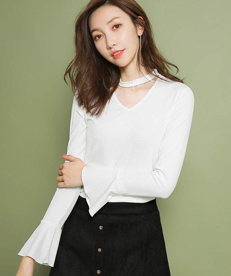 打底衫搭配不同衣服的穿法,红色紧身高领打底衫的多种穿法