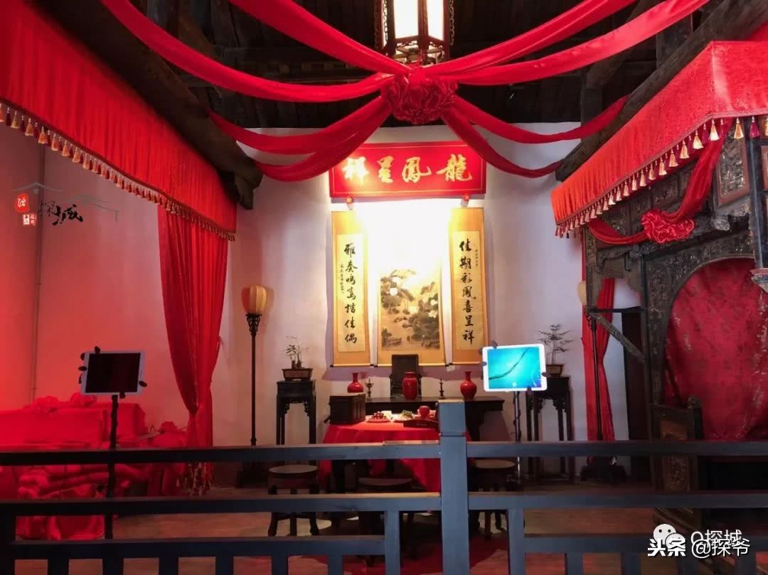 重庆小故宫红墙,重庆魔鬼山城一日游