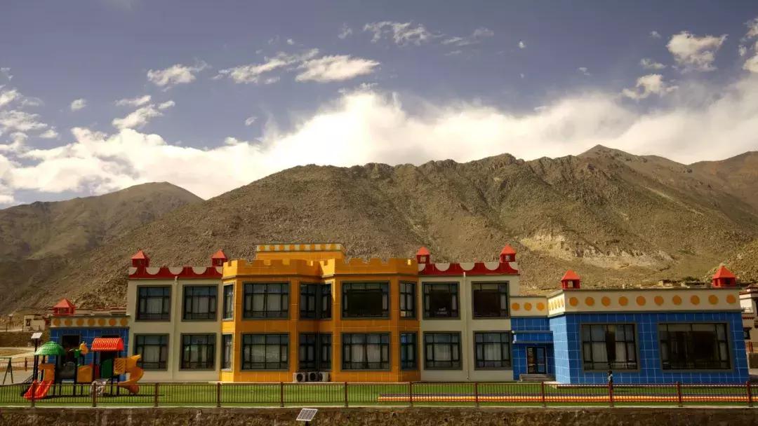 记录新时代感动瞬间,重温党的奋斗历程伟大成就