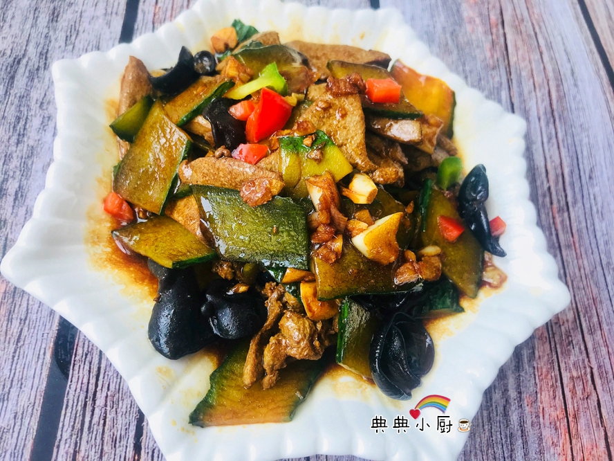 为什么你炒的猪肝又腥又老黏糊糊,猪肝炒出来很硬是什么原因