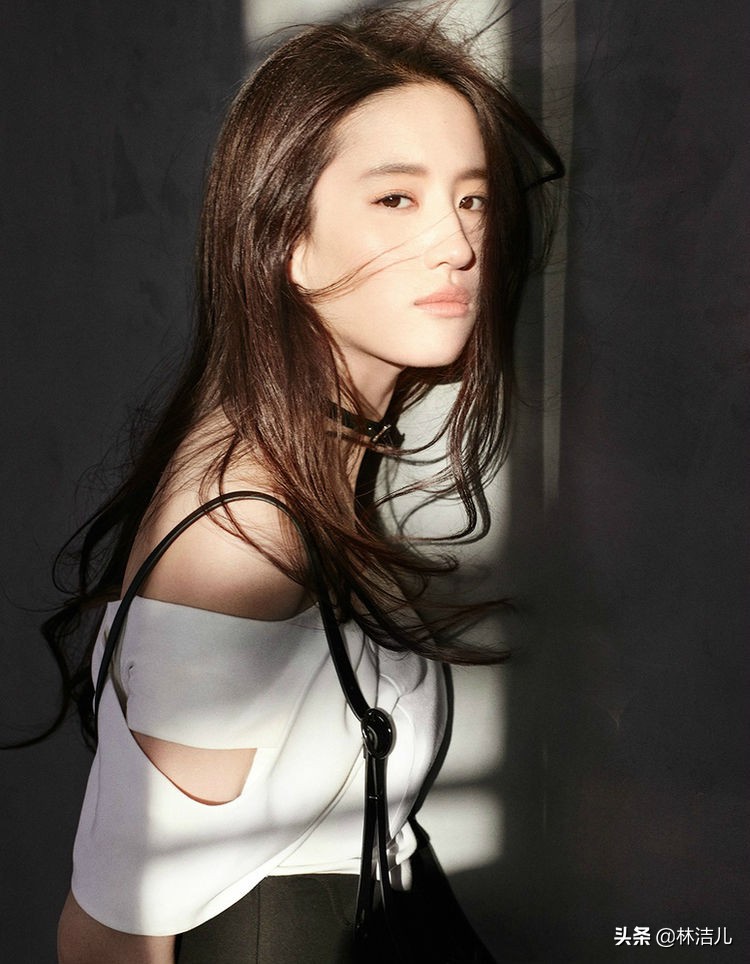 倪妮杨幂同款妆容,倪妮清透化妆教程