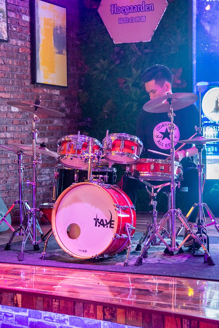 新发现!莆田这家超浪漫「花房酒吧」,藏着20+款少见精酿