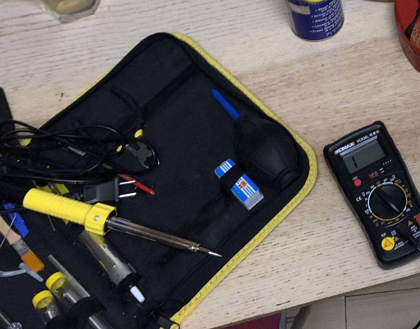 米兔维修螺丝刀,米兔轨道火车头维修