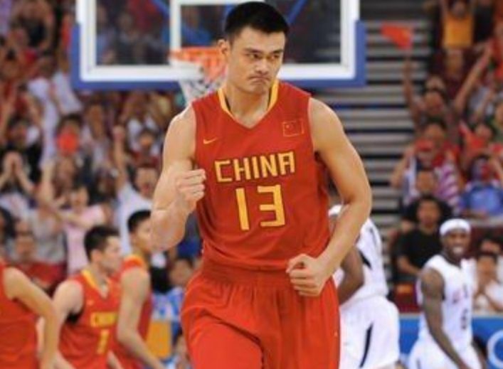 08年奥运会中国男篮朱芳雨集锦,朱芳雨和姚明3分球谁厉害