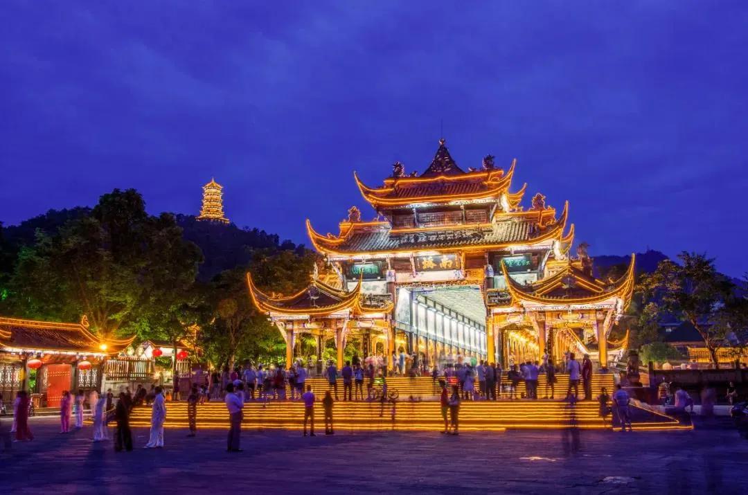 城市观察城市生活,都江堰城市特点