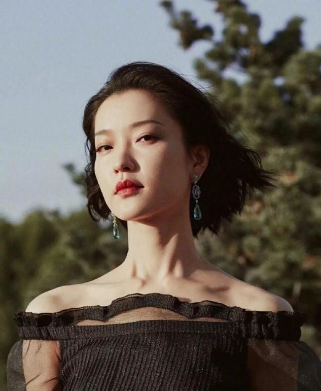 眼睛迷人有气质的女人,有这四个特征的女人