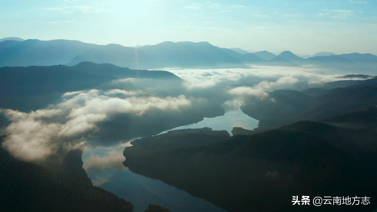 缇庡搲浜戝崡鍏ㄩ儴瑙嗛,缇庡搲浜戝崡鍓х収