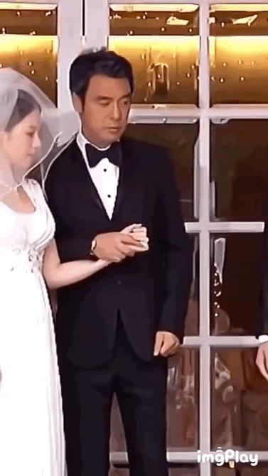 钟镇涛和章小蕙的婚礼视频,钟镇涛和章小蕙合拍的mtv