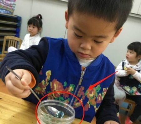 小孩误吞13mm玻璃弹珠,小朋友误吞弹珠怎么处理