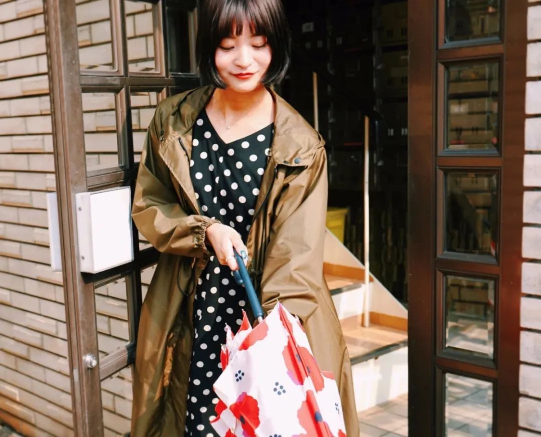 雨衣全身防暴雨好看,雨衣既能防水还能御寒