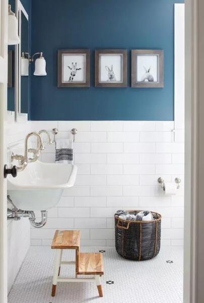 卫生间杂乱无章,卫生间很乱全是管子怎么办