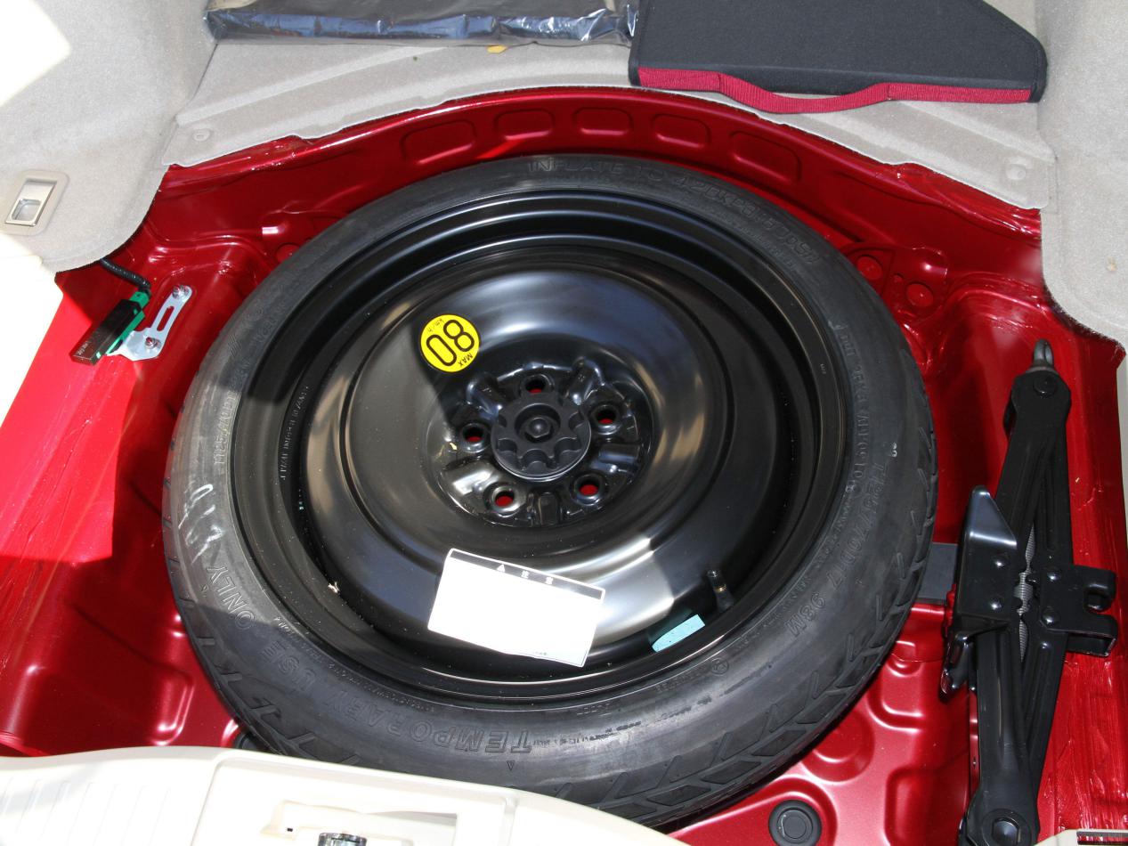 4S店的人绝对不会说！非全尺寸备胎到底怎么回事，今天全告诉你