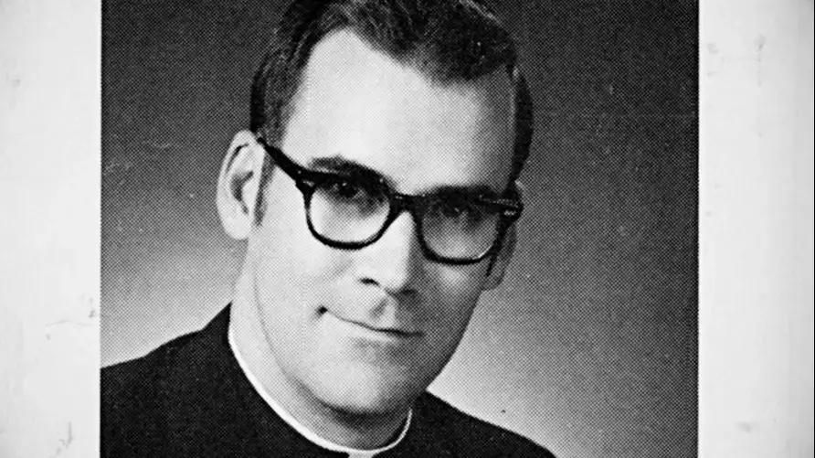 豆瓣9.3，历史谜案掀开肮脏内幕，教会竟成变态大本营