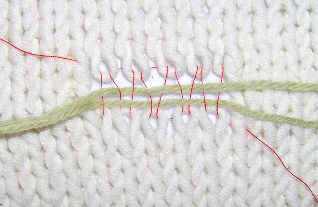 织品刮了、破了怎么办？学会这一招，跟破损衣物说拜拜~