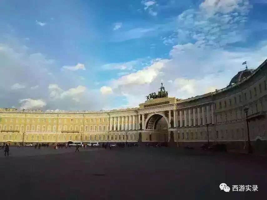 俄罗斯的奔驰宝马售价便宜,路虎宝马