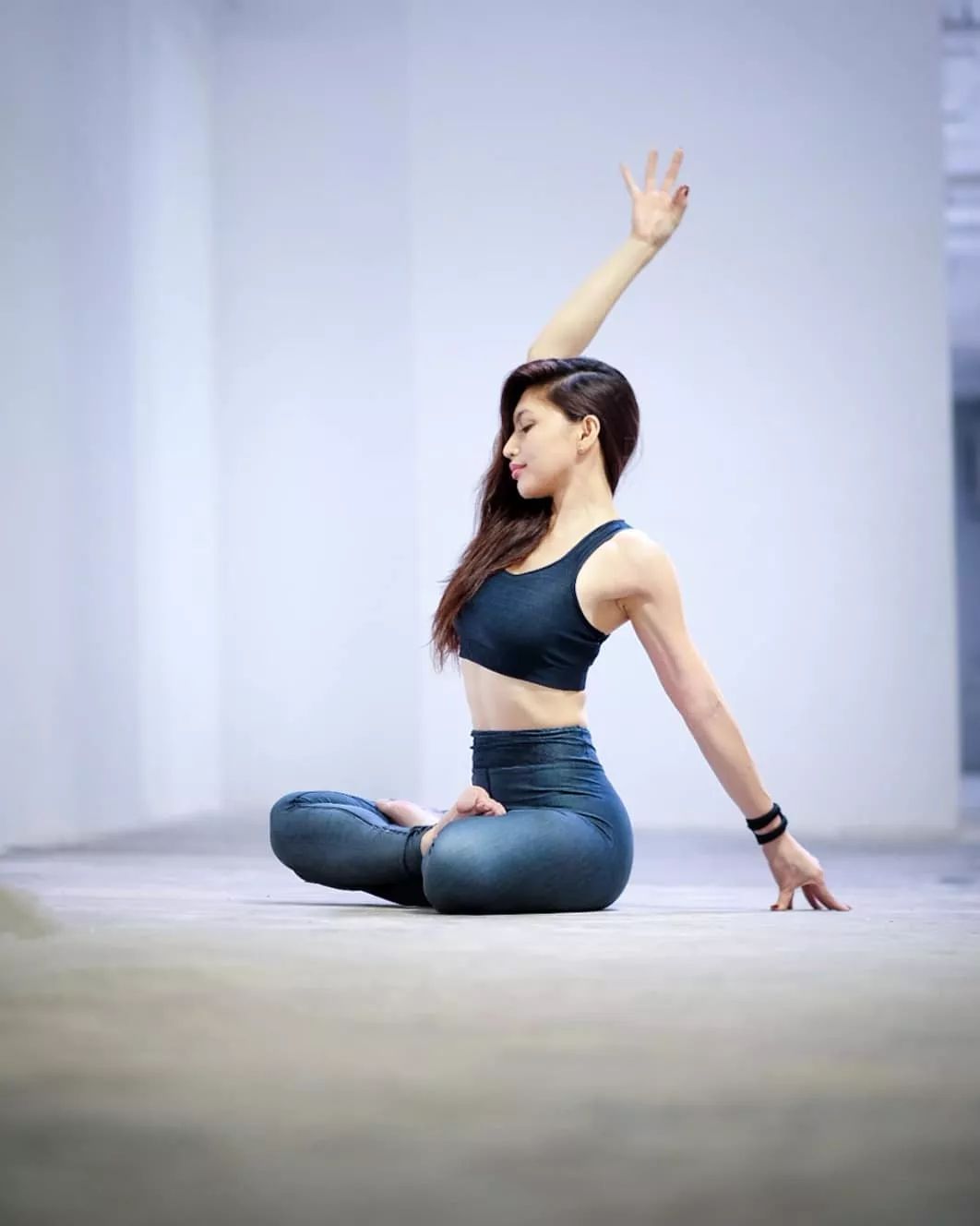 瑜伽瘦腰腹瘦脸瘦手臂瘦腿视频,怎么瘦胳膊大臂瑜伽