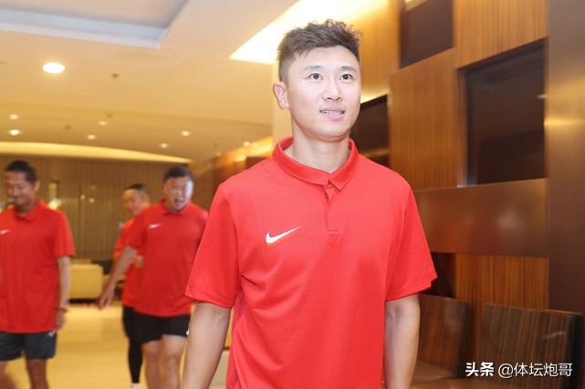 前国脚王霄,王霄国足