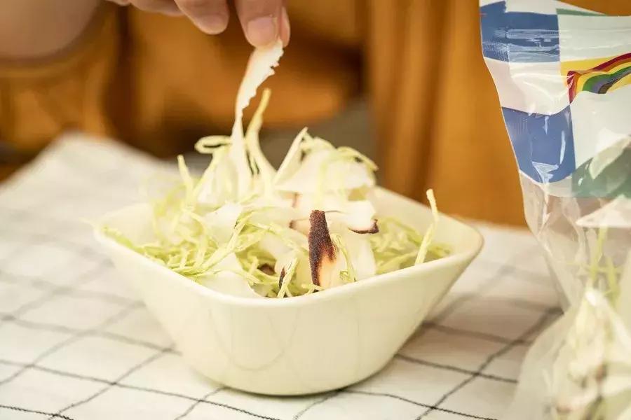 吃了一圈江河湖海,告诉你哪些淘宝零食治得了嘴馋