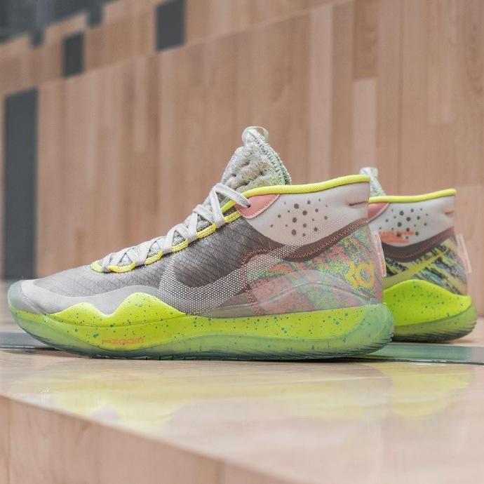 杜兰特12代战靴官方图,杜兰特12代年度最佳战靴