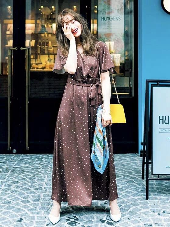 大屁股的人怎样穿搭不伤腰,屁股大腿大的女人穿衣搭配