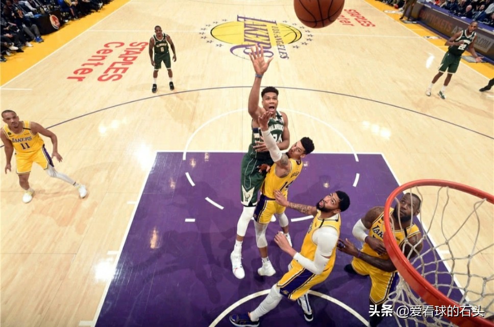 从开始的落后打到领先,从比分落后到扳平比分到最后取胜