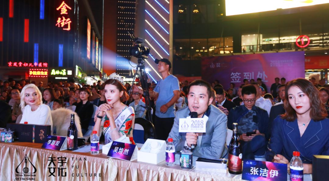 厦门分赛区复赛,导师们各出奇招抢人,黄子韬都搬出来了~