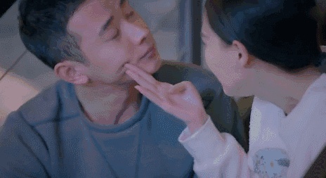 男女之间根本没有纯粹的朋友关系,男女之间没有纯友谊电影