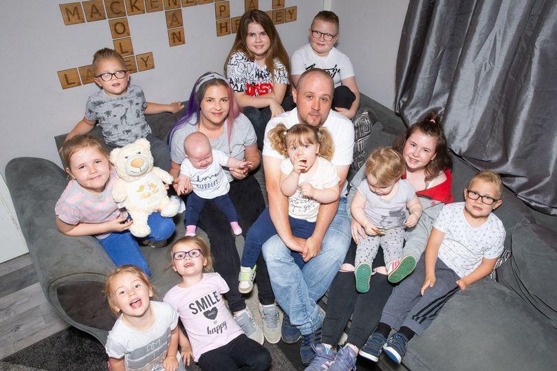 英国妈妈生了11个儿子,英国妈妈生十几个孩子