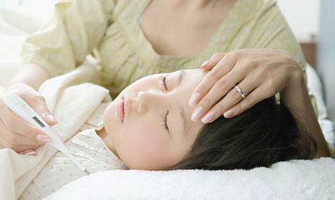 5岁男孩上吐下泻怎么回事,6岁男童上吐下泻是怎么回事