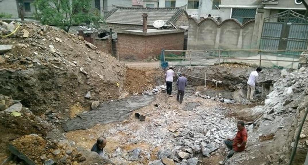 陕西人一夜暴富家中挖出宋代钱庄,陕西一农民挖地基挖出了钱窖