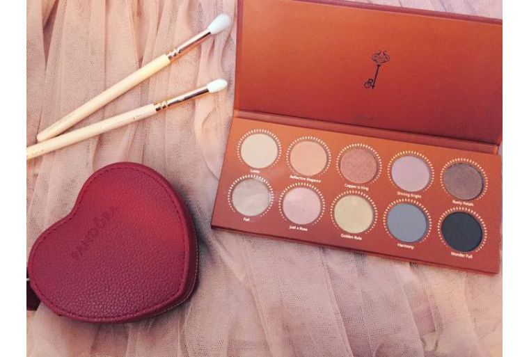 秋冬眼影2022百搭款,秋冬款眼影推荐