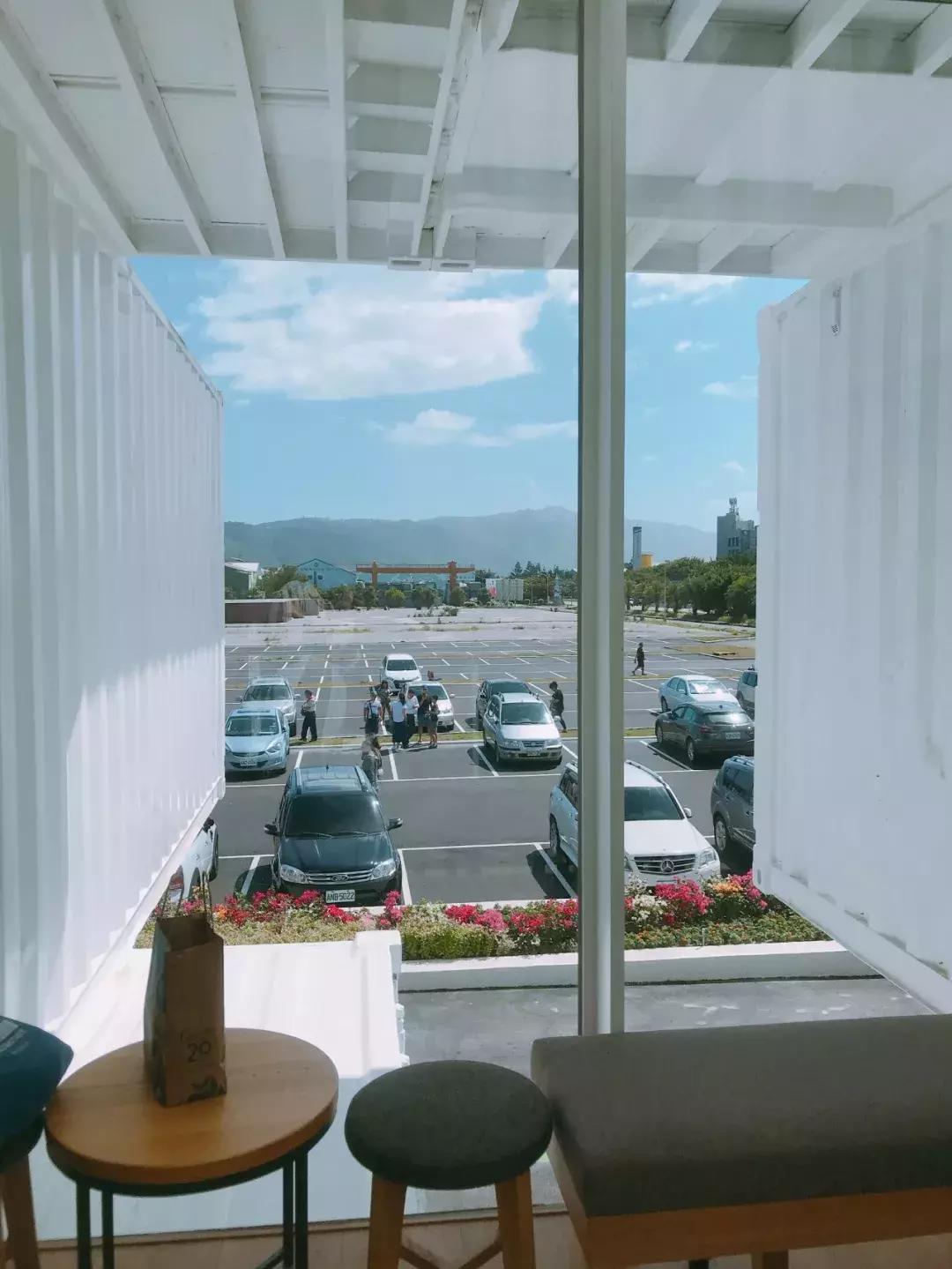 星巴克百年建筑,星巴克翻新