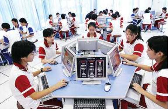 十年后当年的校园有什么变化,6070后童年学校生活的回忆