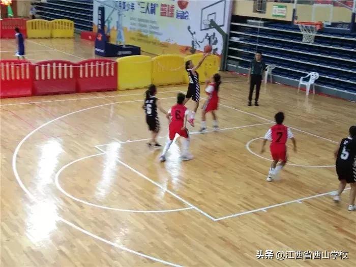 江西省西山足球,江西西山足球队