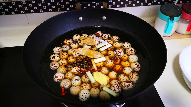 煮鹌鹑蛋放什么调料好吃,煮鹌鹑蛋如何不腥