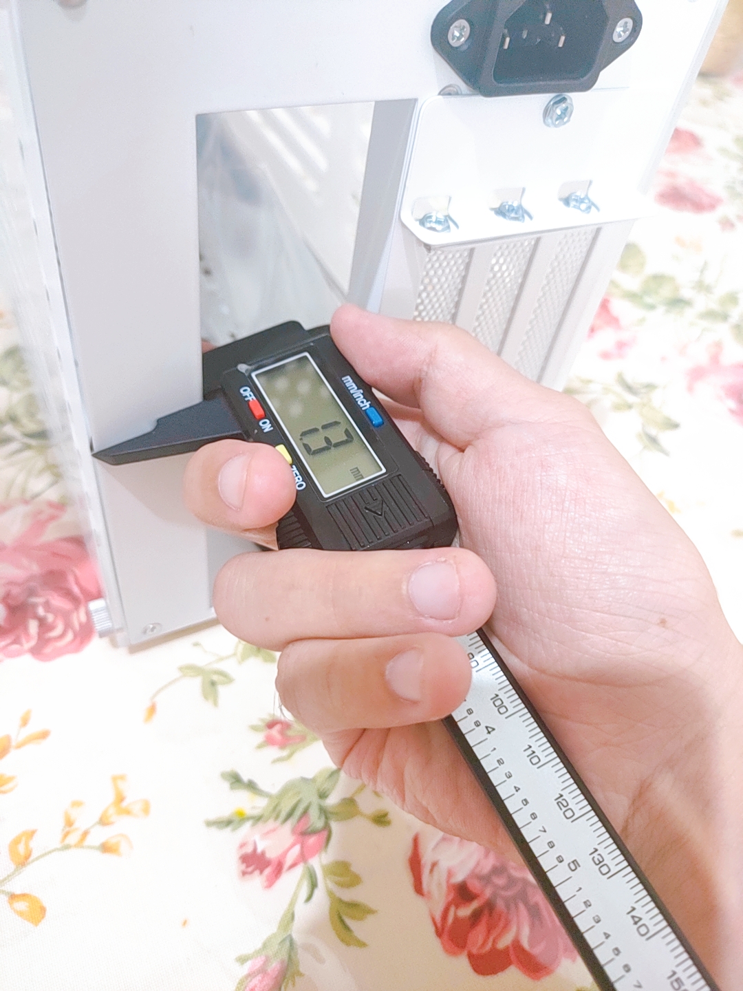 超频三蜂鸟机箱和机械大师c24,超频三蜂鸟2机箱什么材质