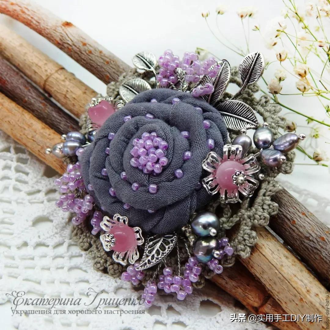 布艺玫瑰花的作品,花朵布艺作品