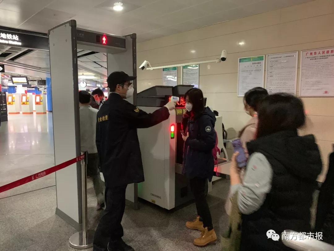 深圳复工第一天地铁站图,复工第一天的地铁