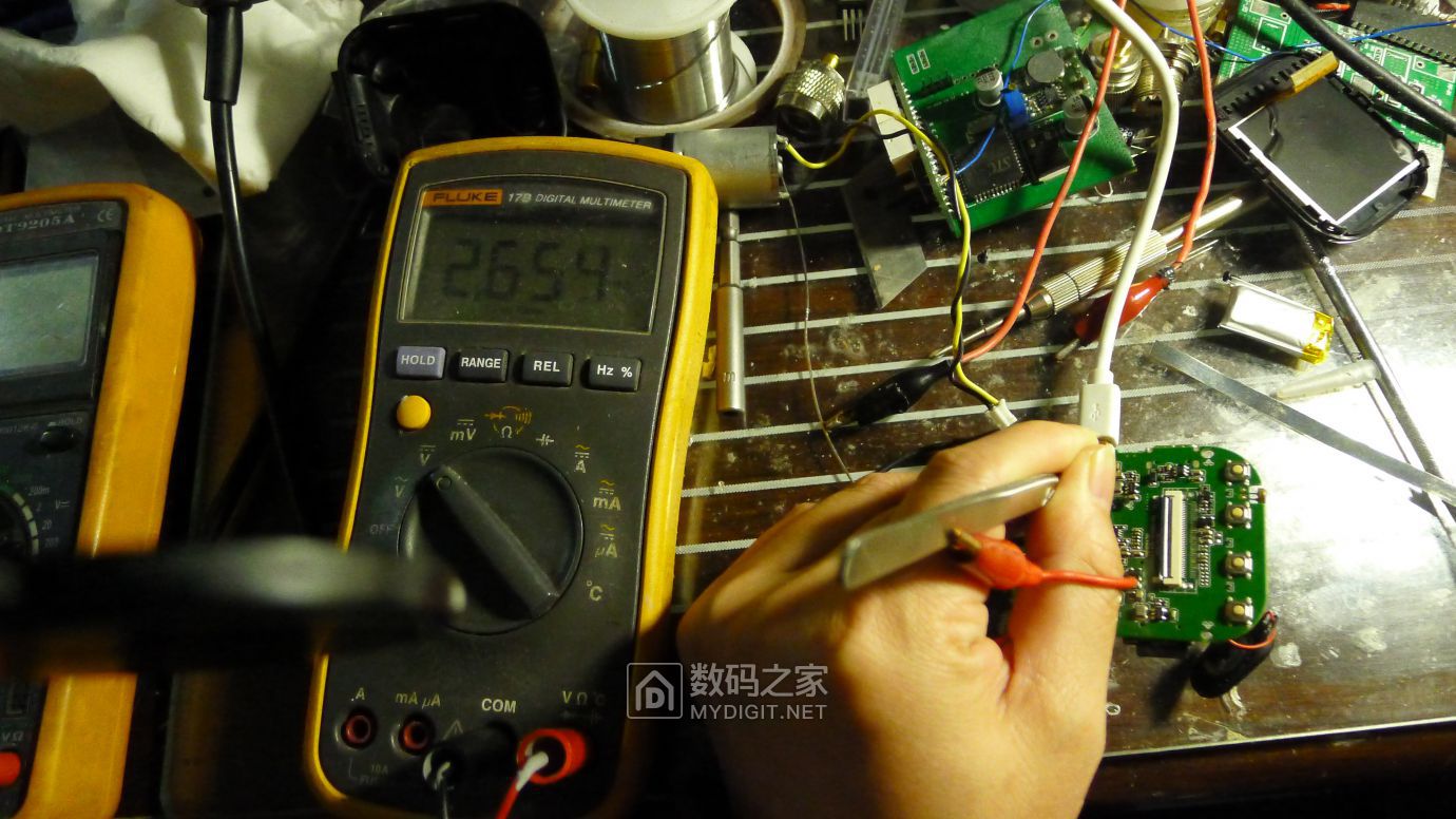 PAPAGO行车记录仪GoSafe535拆解，电源接反故障维修及思路分享