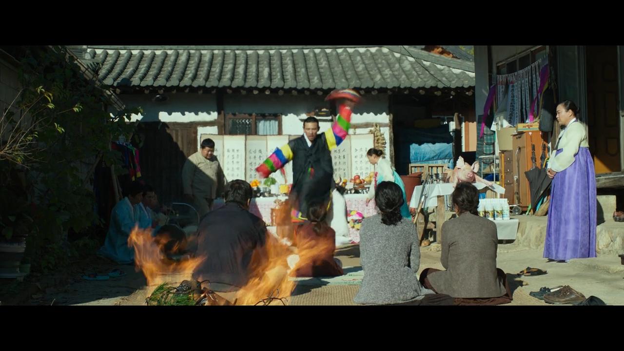 一部让你毛骨悚然的韩国恐怖片,韩国经典恐怖片驱魔